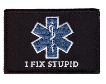 Arreglo el parche divertido del estúpido médico EMT