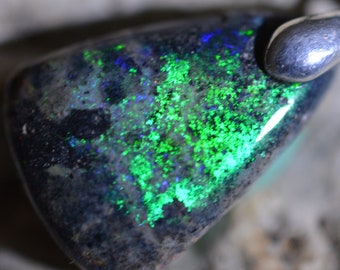 10ct 20x14x5 Top Green Broadflash Mooka Hard Matrix Boulder Opal Necklace Australia