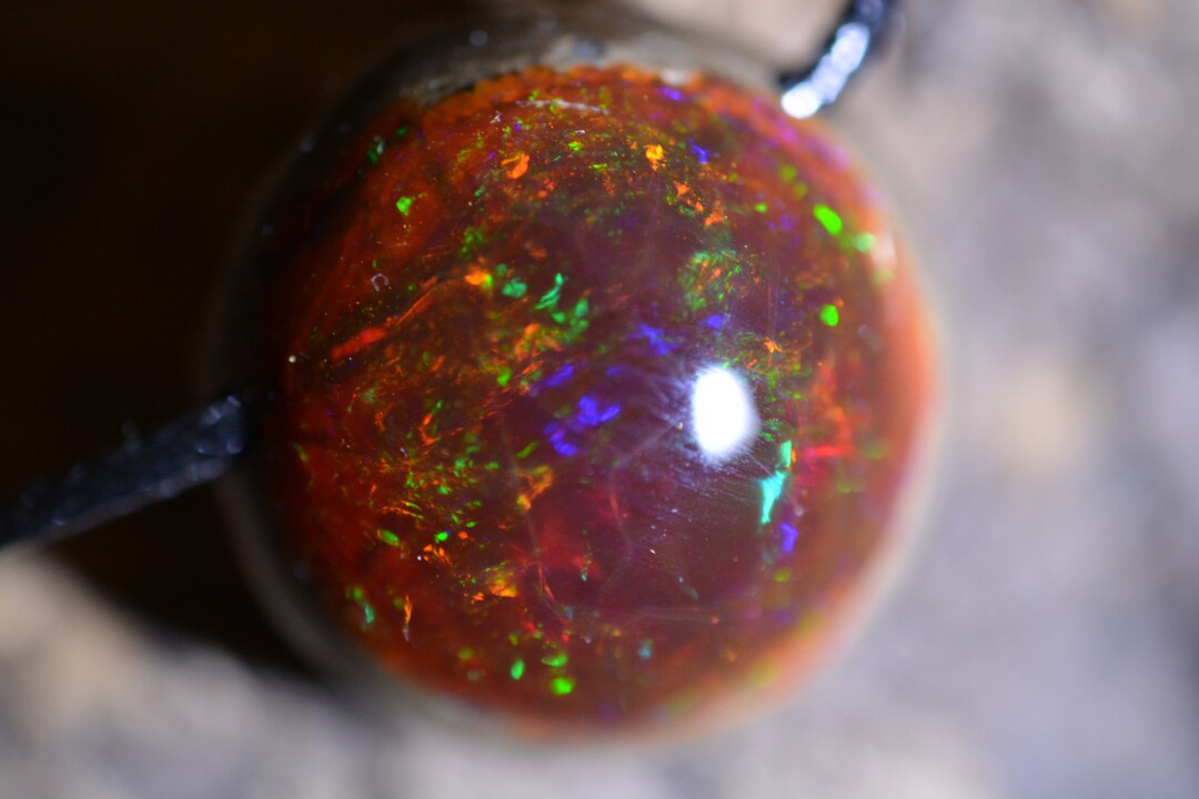 46ct 25x25x15 Top Rainbow Chaff Pattern Crystal Choco Opal Necklace ...