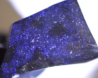 98ct 39x23x15 Black Basalt Matrix Opal rough stone rough/rubbed/sliced Honduras Gem