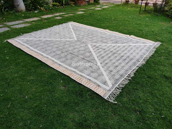 EXPRESS DELIVERY 8x10 Sq.ft. Indian Handmade Cotton Throw Rugs