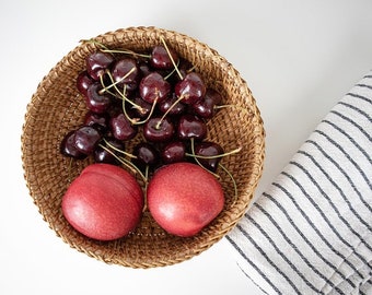 Rattan Bowl - Woven Bowl - Rattan Bowl Bread, Fruit Basket, Fruit Bowl, Rattan Serving Tray - Handmade Housewarming Gift - Kitchen Decor