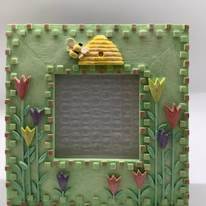 Green Honeybee Frame