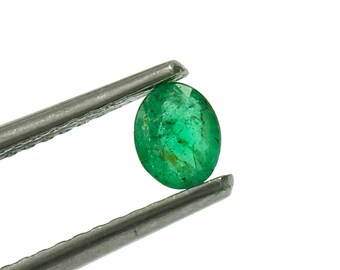 Smeraldo ovale sfaccettato – Gemma verde naturale sciolta per montature per anelli – 4x3,50 mm