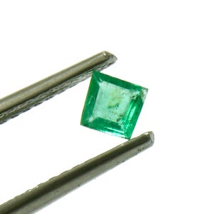 3x3mm Emerald Loose Gem – Square Faceted Natural Green Stone