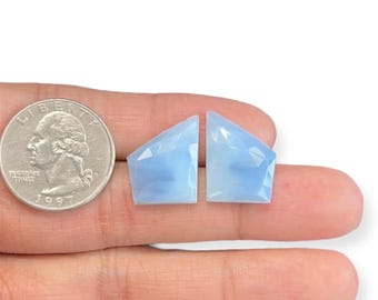 Coppia di opali blu sfaccettati da 19x15x4 mm, taglio a rosa, cabochon peruviano, pietre preziose sciolte