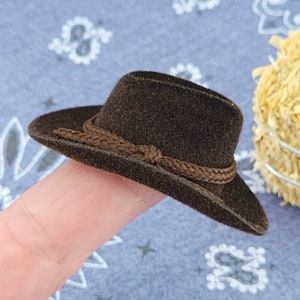 Miniature Cowboy Hat,Mini Western Hat,Dollhouse Cowboy,Cowgirl Hat,Craft Supplies,Old Western Miniatures, Doll Cowboy Hat,Diorama