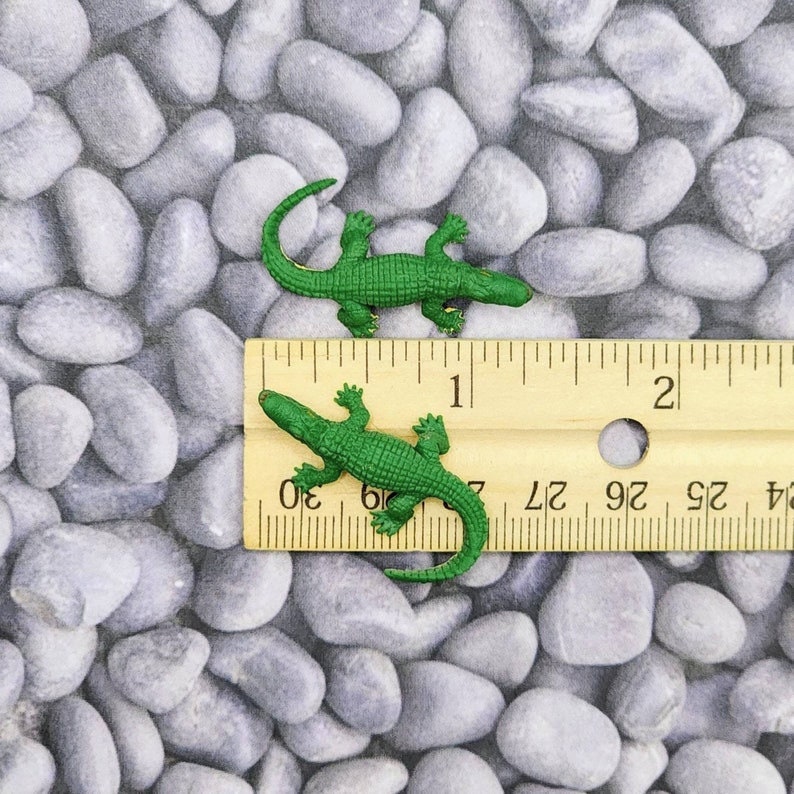 Alligator Ruler Tiny Alligator Figurine,micro Reptile,diorama,terrarium Supplies,fairy ...