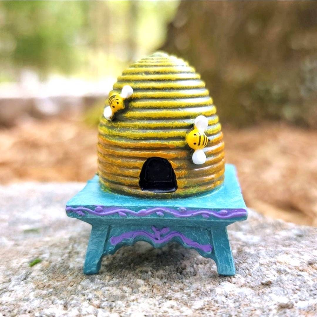 小物 Bee Fairy Garden Beehive,miniature Bee Skep on Stand,fairy Garden