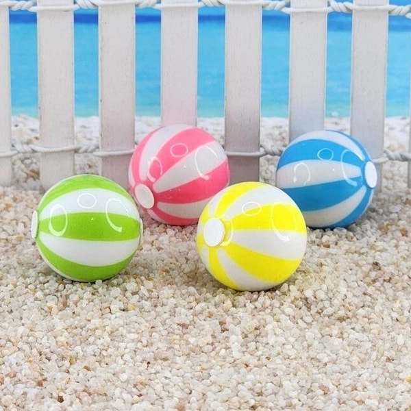 Miniature Beach Ball,Beach Miniatures,Mini Beach Accessories,Terrarium Supplies,Fairy Garden Accessories,Diorama,Dollhouse Beach,Mini Beach