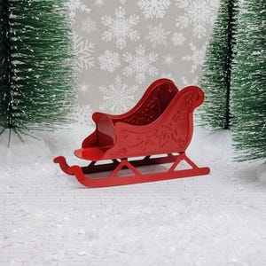 Miniature Sleigh,Santa Sled,Christmas Miniatures,Dollhouse Sleigh,Fairy Garden Accessory,Diorama,Christmas Craft Supply,Mini Christmas Decor
