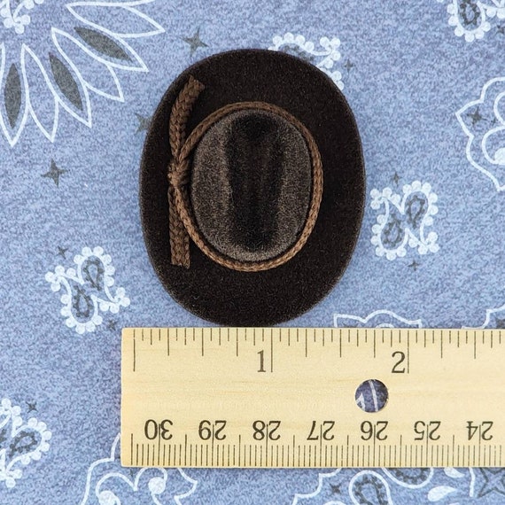 SUNNYCLU 40 Mini Sombreros De Paja Tejida En Miniatura | Color Vara De Oro Oscuro Para Manualidades, Casas De Muñecas Y Diademas