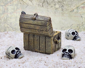 Miniature Treasure Chest,miniature Skulls,pirate Chest,beach