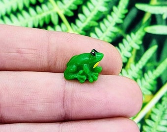 Tiny Frog,Micro Frog,Toad,Dollhouse Animals,Terrarium Supplies,Miniature Frog,Fairy Garden Frog,Miniature Pond Accessories, Diorama Supplies