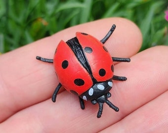 Miniature Ladybug,Fairy Garden Ladybugs,Mini Ladybug figure,Terrarium Supplies,Tiny Insect,Diorama,Miniature Garden Decor,Micro Bug