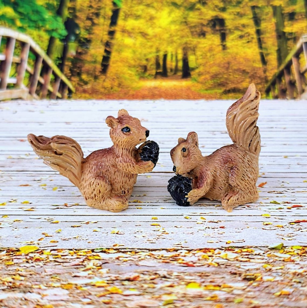 Set of 2 Miniature Squirrels,fall Miniatures,dollhouse Miniature Squirrels,fairy Garden