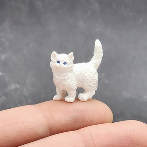 Miniature Cat,White Micro Cat,Dollhouse Cat,Terrarium Supplies,Diorama,Dollhouse Animals,Tiny Cat Figurine