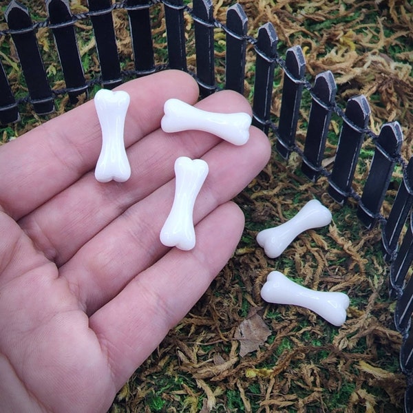 Miniature Bones,Halloween Miniatures,Haunted Dollhouse,Miniature Dog Bones,Fairy Garden,Terrarium Supplies,Halloween Craft Supplies