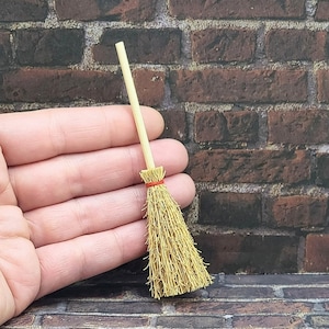 Miniature Broom, Miniature Witch Broom,Fall Halloween Miniatures,Dollhouse Halloween Broom,Fairy Garden Accessories,Diorama,Craft Supplies
