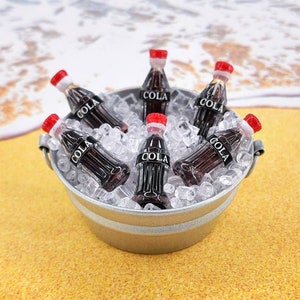 Miniature Tub of Loose Ice with Soda Bottles,Dollhouse Ice,Miniature Picnic, Fairy Garden Accessories,Miniature Beach Accessories