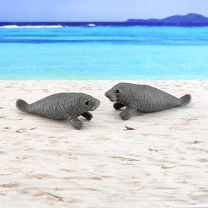 Miniature Manatee,Micro Manatee,Miniature Beach Garden Accessories,Diorama,Terrarium Supplies,Micro Animals,Tiny Sea Life,Beach Minis