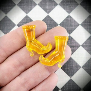 Miniature Witch Boots,Halloween Miniatures,Dollhouse Halloween,Terrarium,Halloween Diorama,Halloween Craft Supplies,Fairy Garden Halloween