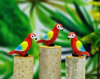 Miniature Parrot,Tiny Parrot Figurine,Dollhouse Miniature,Fairy Garden,Diorama,Terrarium,Beach Miniatures,Miniature Tropical Bird,Beach Cake