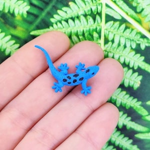 Tiny Gecko Figurine,Miniature Lizard,Micro Gecko, Terrarium Supplies,Dollhouse Animals,Diorama,Fairy Garden Accessories,Mini Reptile