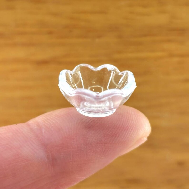 4 Peice Miniature Bowl Set,1:12 Scale Clear Bowls,Dollhouse Candy Dishes,Dollhouse Kitchen Accessories image 3