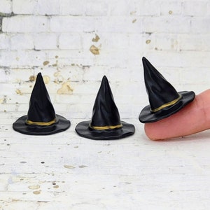 Tiny Witch Hats,Halloween Miniatures,Haunted Dollhouse,Halloween Craft Supplies,Mini Wizard Hat,Terrarium Supplies,Diorama,Fairy Garden