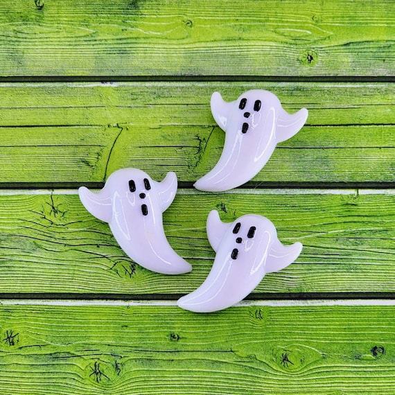 Miniature Ghost,Halloween Miniatures,Halloween Craft Supplies,Halloween Terrarium,Diorama,Acrylic Ghost Charms,Mini Halloween Decor