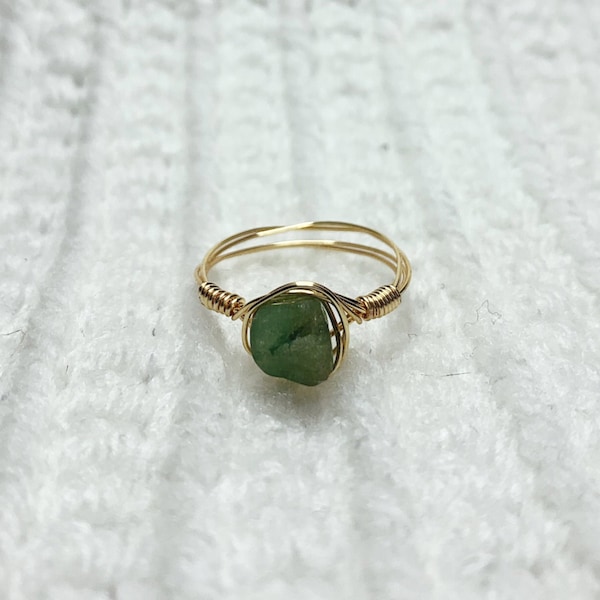 Sage Green Earthy Crystal Gemstone Wire Ring/ Wire Rings/ Gold Wire Ring/ Silver Wire Ring/ Sage Green Gemstone Wire Ring/Crystal Ring