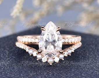 1.5ct Pear Shaped Moissanite Bridal Set Pearl Diamond Engagement Ring Set Woman Antique Solitaire Half Eternity Ring Unique Cluster Ring