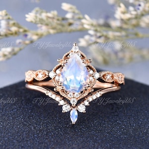 Sailor Moon Moonstone Engagement Ring Set Pear Cut Bridal Ring Set 2pcs Vine Half Moon Floral Ring Rose Gold Wedding Ring Marquise Moonstone