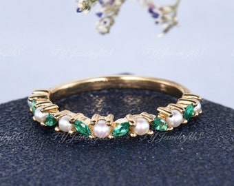 Fede nuziale con perle Akoya naturali, taglio marquise, smeraldo da laboratorio, fede nuziale Art Déco con pietra portafortuna di maggio, fede nuziale abbinata a grappolo in oro giallo da donna