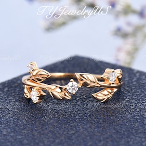 Unique Vine Leaf Wedding Band Vintage Leafy Flower Shaped Ring Woman Antique Diamond Delicate Dainty Cluster Ring Anniversary Gift For Her
