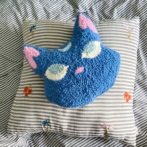Süßes punch Needle Katzen Deko Kissen aus Wolle image 5