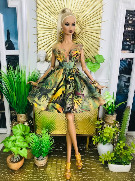 Dress dolls online hotsell