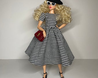 Vestido estampado vichy, para muñecas escala 1:6