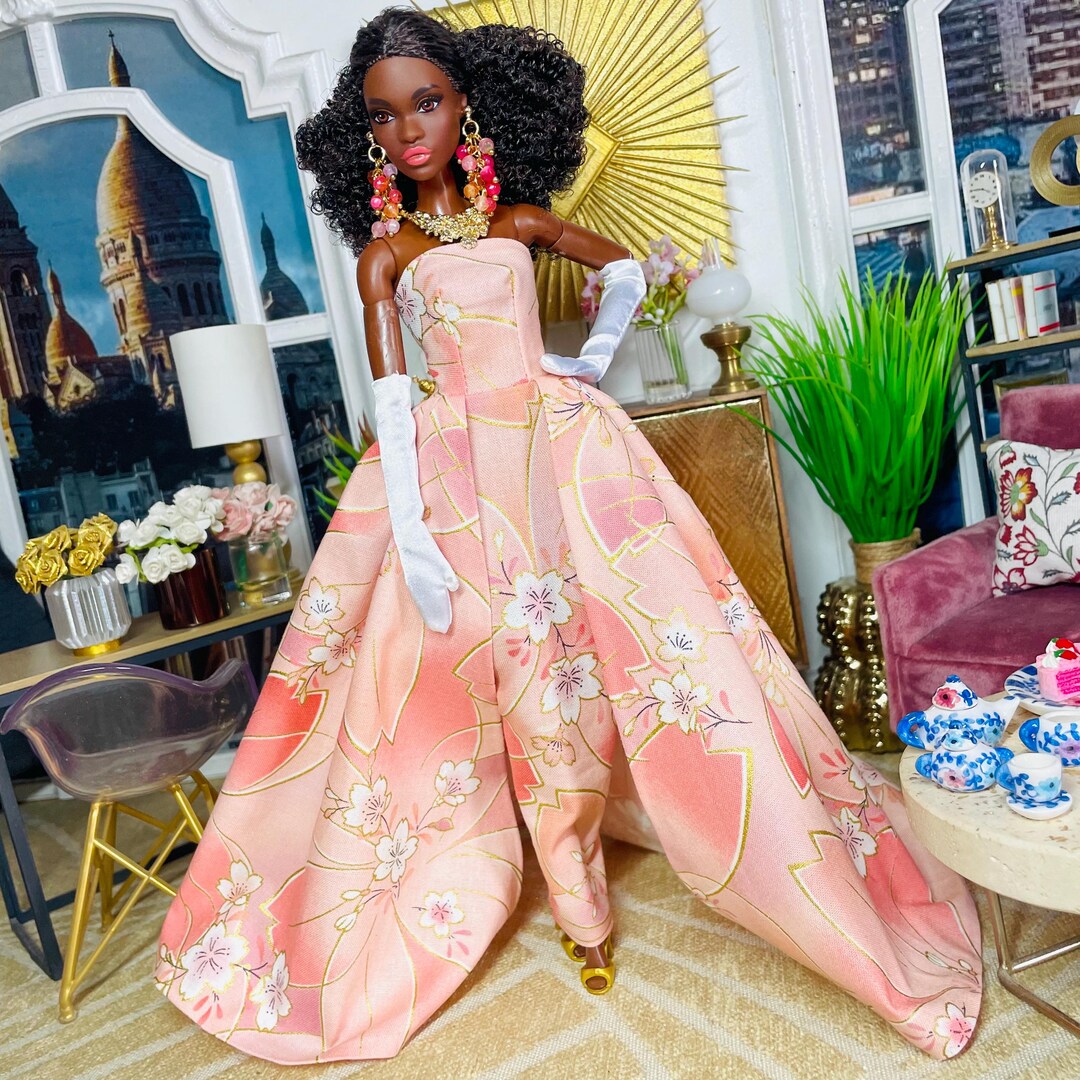 Lot de 6 robes pour poupées barbie ou similaires. Rox30 - Jeux & Jouets