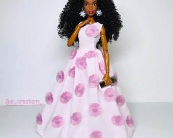 Vestido rosa para muñecas escala 1:6