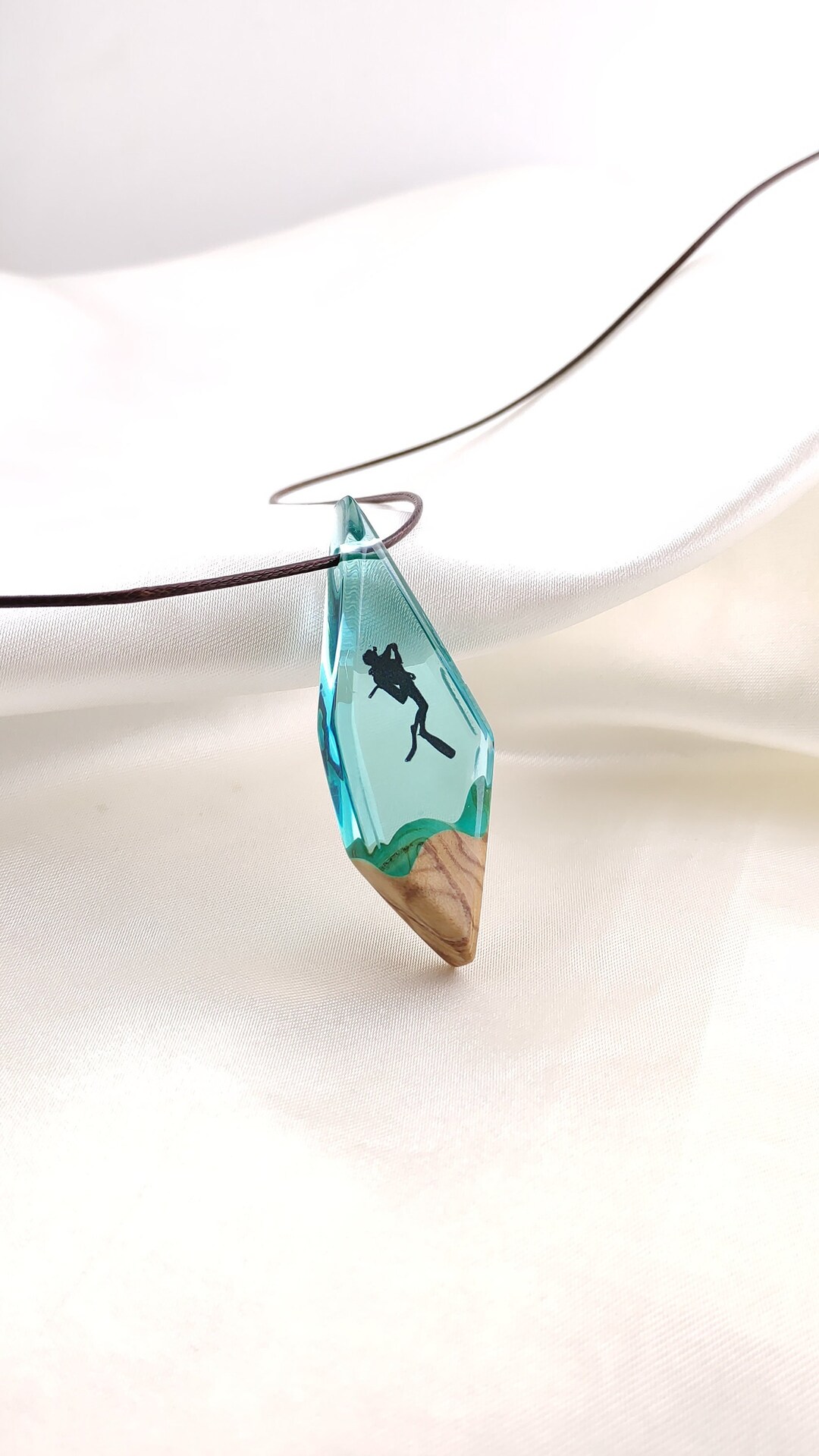 Scuba Diver Necklaces, Diver Gift, Diver Figurine Necklaces for Man