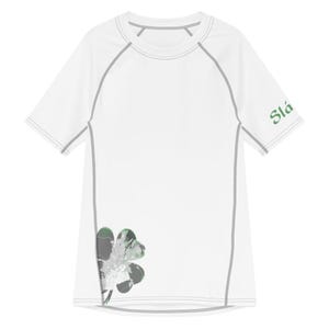 Camiseta con el mapa de Belfast y el trébol del orgullo irlandés