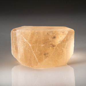 Champagne Topaz from Ouro Preto, Minas Gerais, Brazil