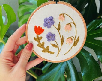Doodle Blooms | Finished Flower Embroidery | Abstract Modern Flower Embroidery | Handmade Wall Decor | 5 Inch Hoop