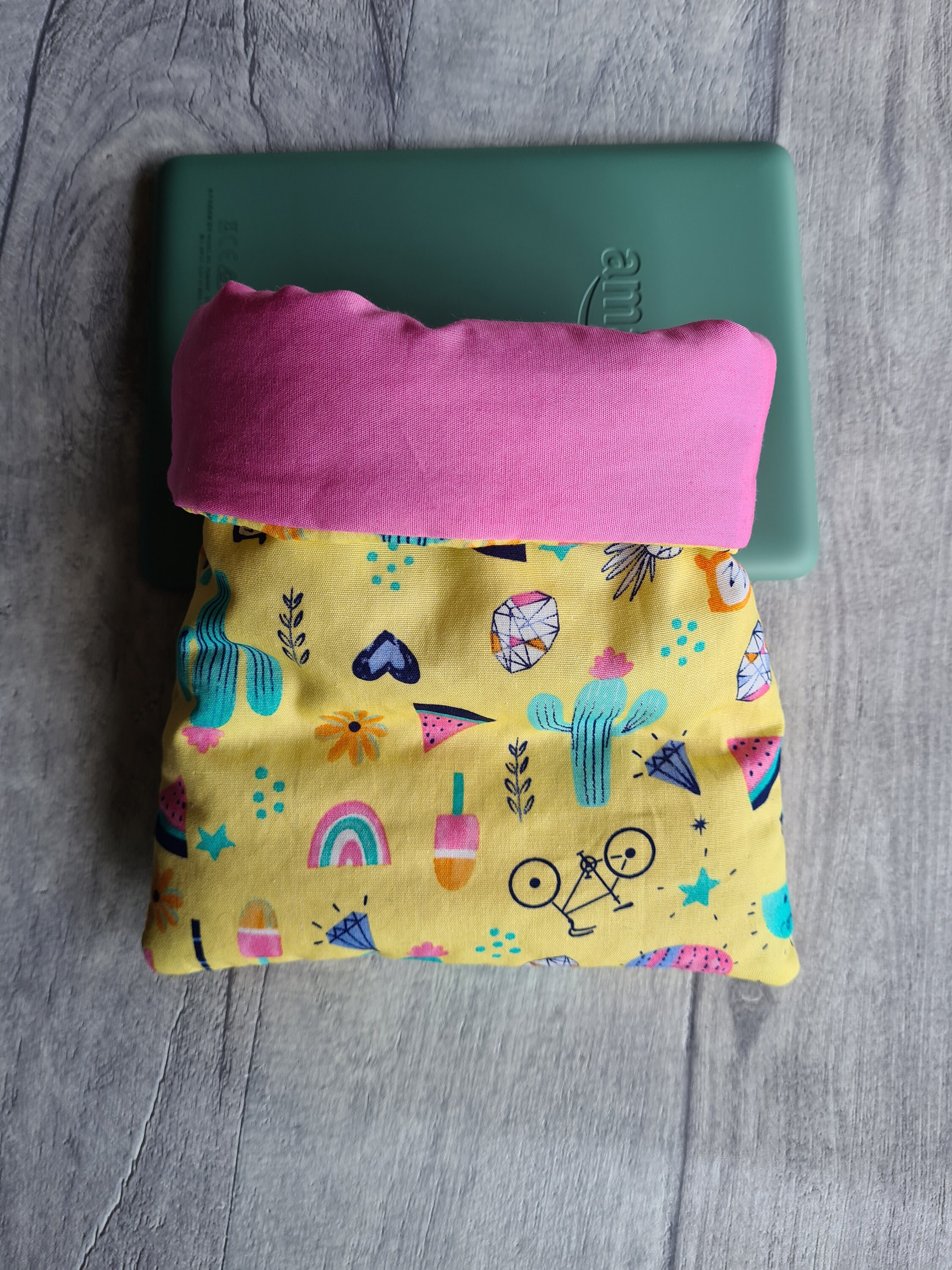 Padded Kindle Sleeve Handmade Fabric Ereader Pouch Etsy UK