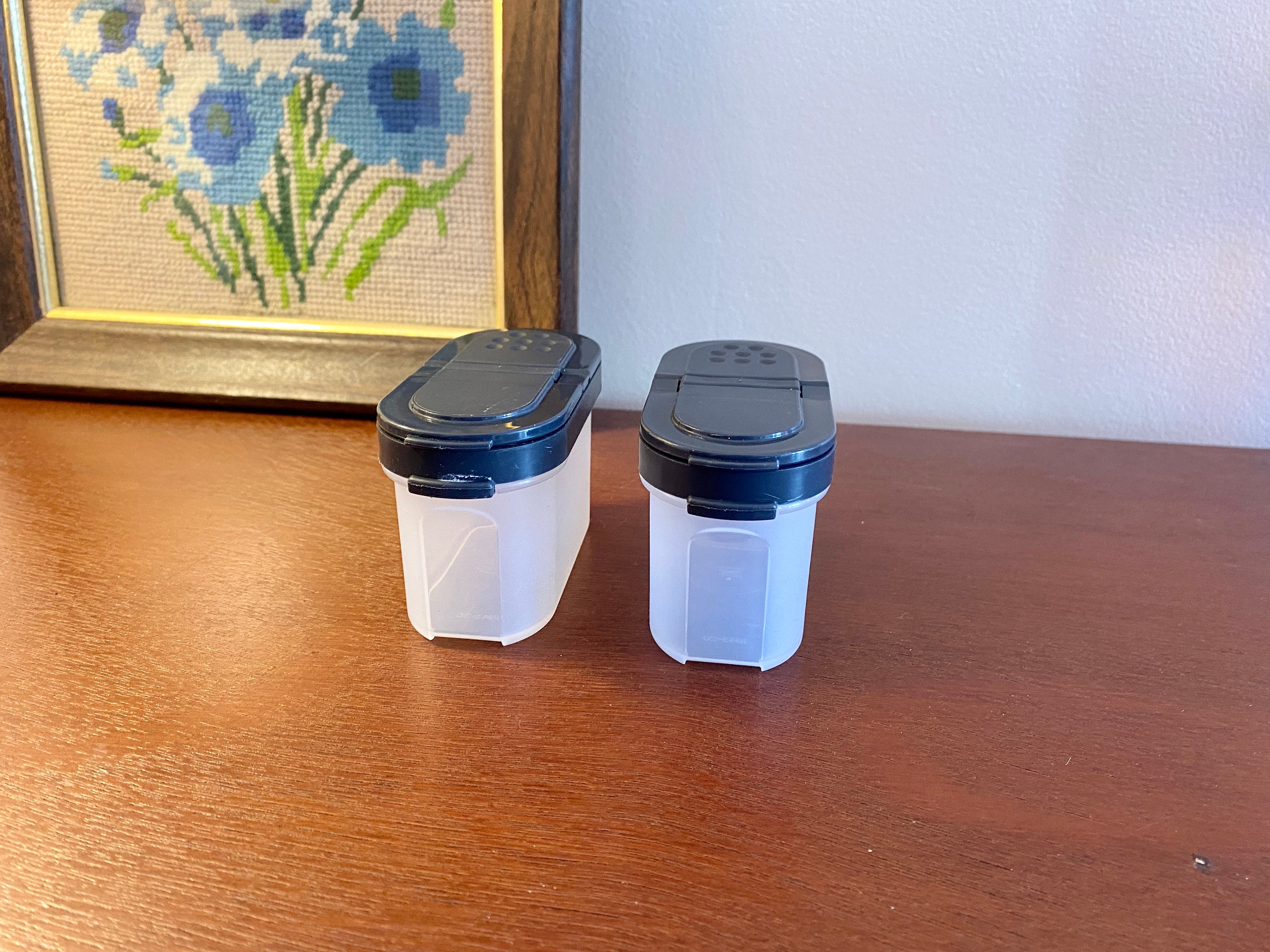 【週末限定セール】NEW MODULAR MATE STARTER SET Amazon.co.jp: Tupperware Brand Modular Mates 36 Piece Get It