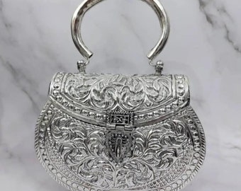 Antique Clutch for Women Metallic Indian Handmade Silver Metal Vintage Style Purse Sling Clutch for Wedding Golden Silver Metal Clutch Bag