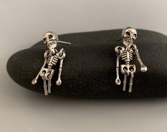 Silver skeleton earrings,sterling silver skull stud earrings,halloween earrings,horror earrings,handmade earrings,gift for halloween