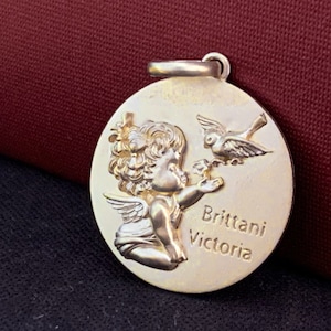 18K Guardian Angel Coin Necklace,Cherub Religious Charm Pendant,Medallion Necklace, Oval 14K/18K Solid Gold Necklace.Gift for Her Daughter